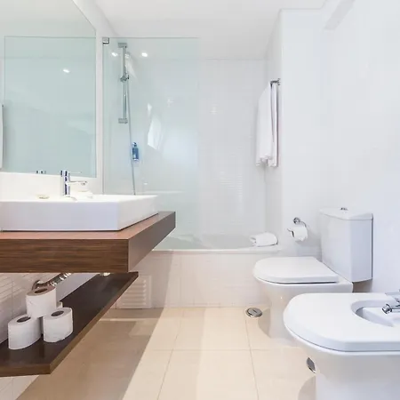 Сasa de vacaciones Outstanding 3 Bedroom Townhouse Quarteira