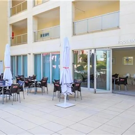 Outstanding 3 Bedroom Townhouse Сasa de vacaciones