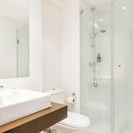 Outstanding 3 Bedroom Townhouse * Quarteira