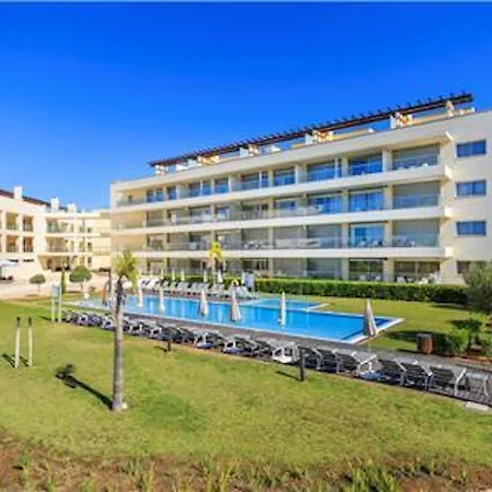 Outstanding 3 Bedroom Townhouse Quarteira