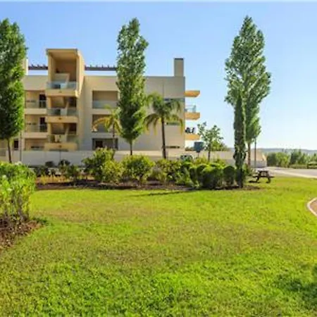 Holiday home Outstanding 3 Bedroom Townhouse *